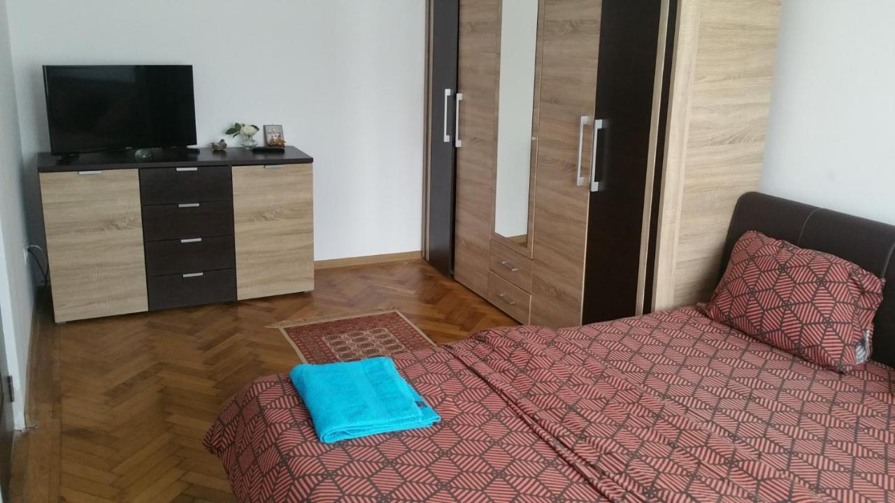 Apartament Lavinia Călimăneşti Bagian luar foto